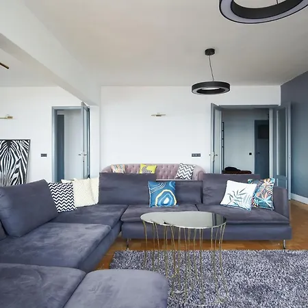Nova Homes Spectacular View, 5Br/2Ba, Ac, Family Apartment *
